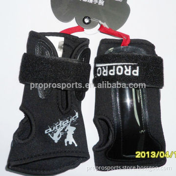 Outdoor Extreme Sport Safety Gear Wrist Guards for Skating/Skiing/snowboarding
